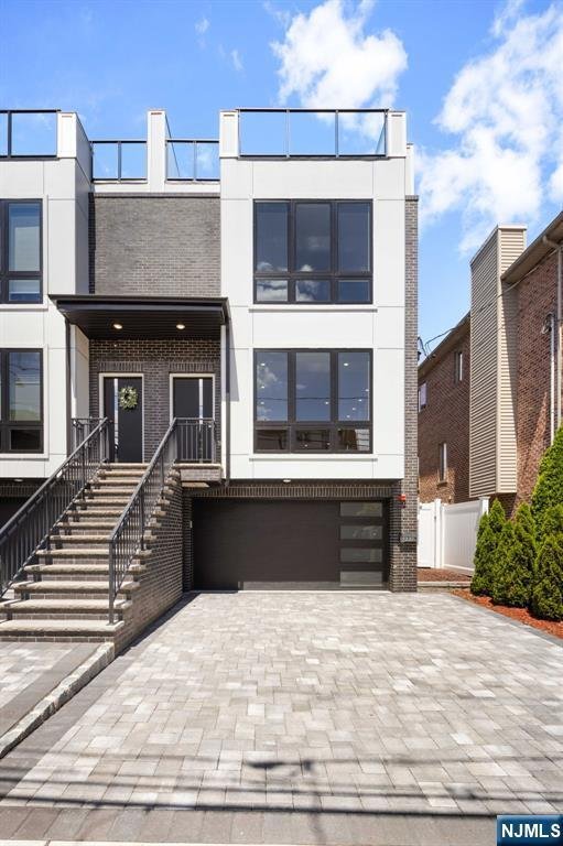 House in Cliffside Park, New Jersey, United States 3 - 18350343