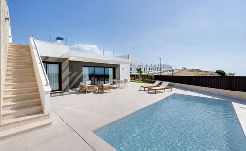 Chalet in Mutxamel, Valencian Community, Spain 1