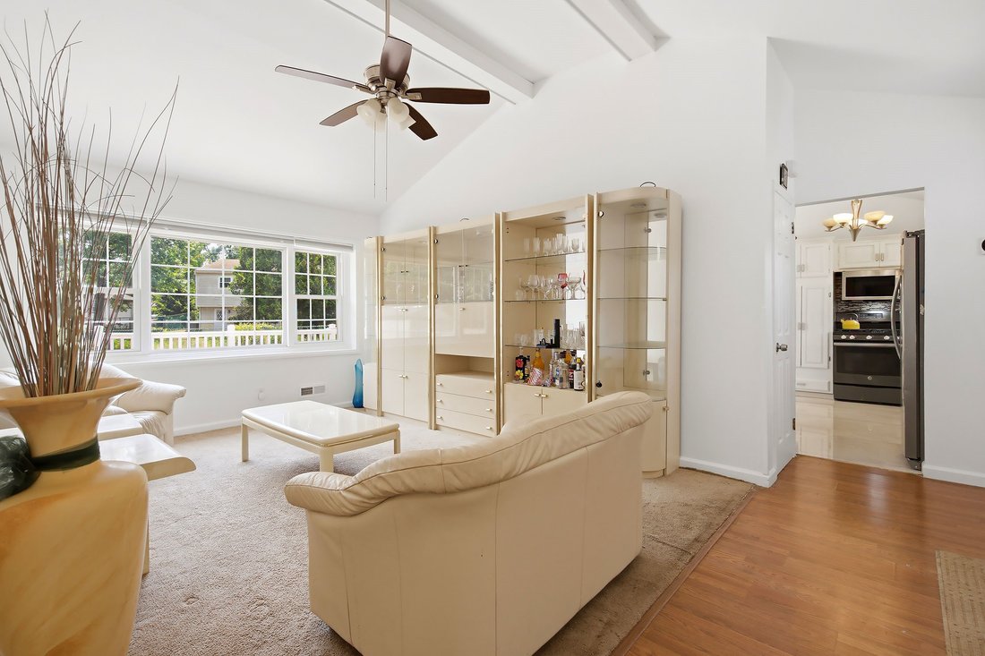 House in Hazlet, New Jersey, United States 5 - 18350312