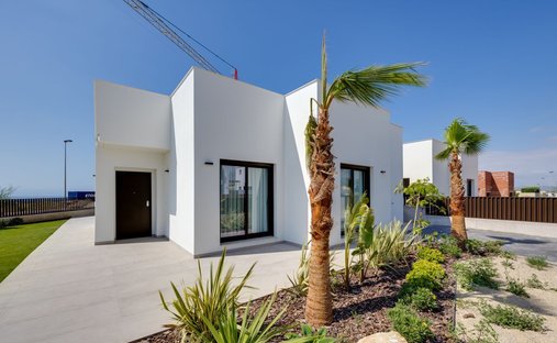 Chalet in Mutxamel, Valencian Community, Spain 1