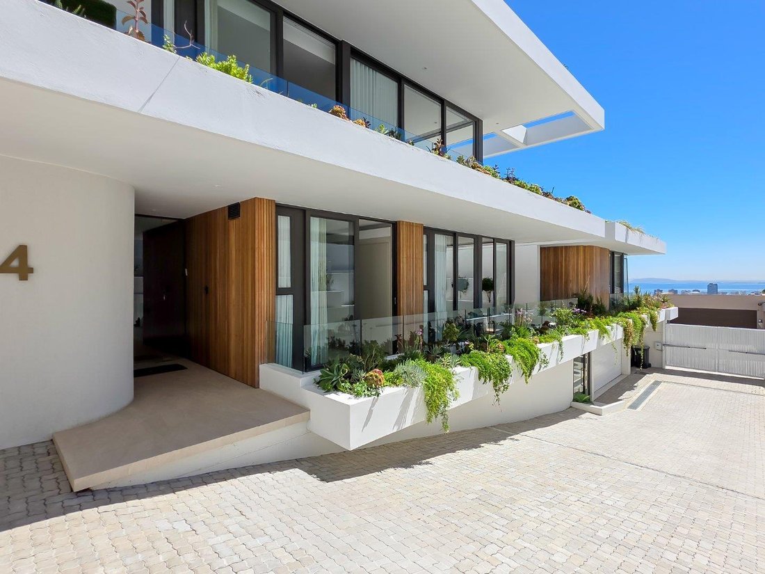 House in Bakoven, Cape Town, South Africa 2 - 18350286