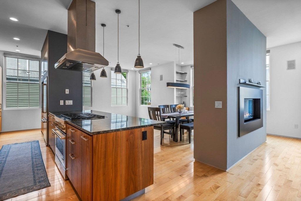 Condo in Boston, Massachusetts, United States 5 - 18214507