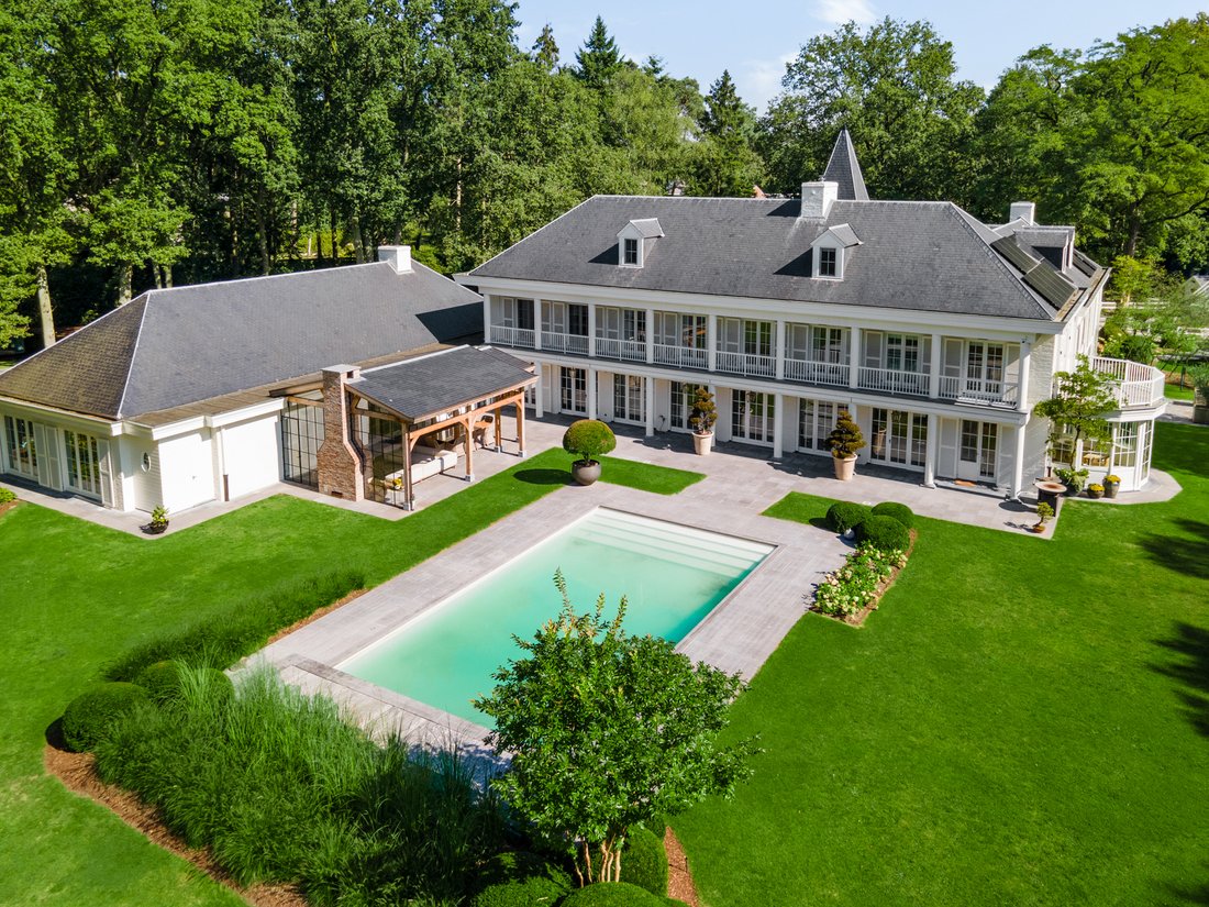 Estate in Schilde, Belgium 1 - 18350441