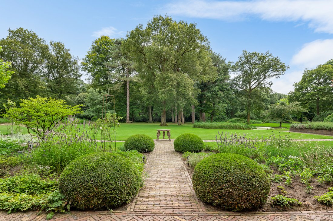 Estate in Brasschaat, Belgium 4 - 18350425