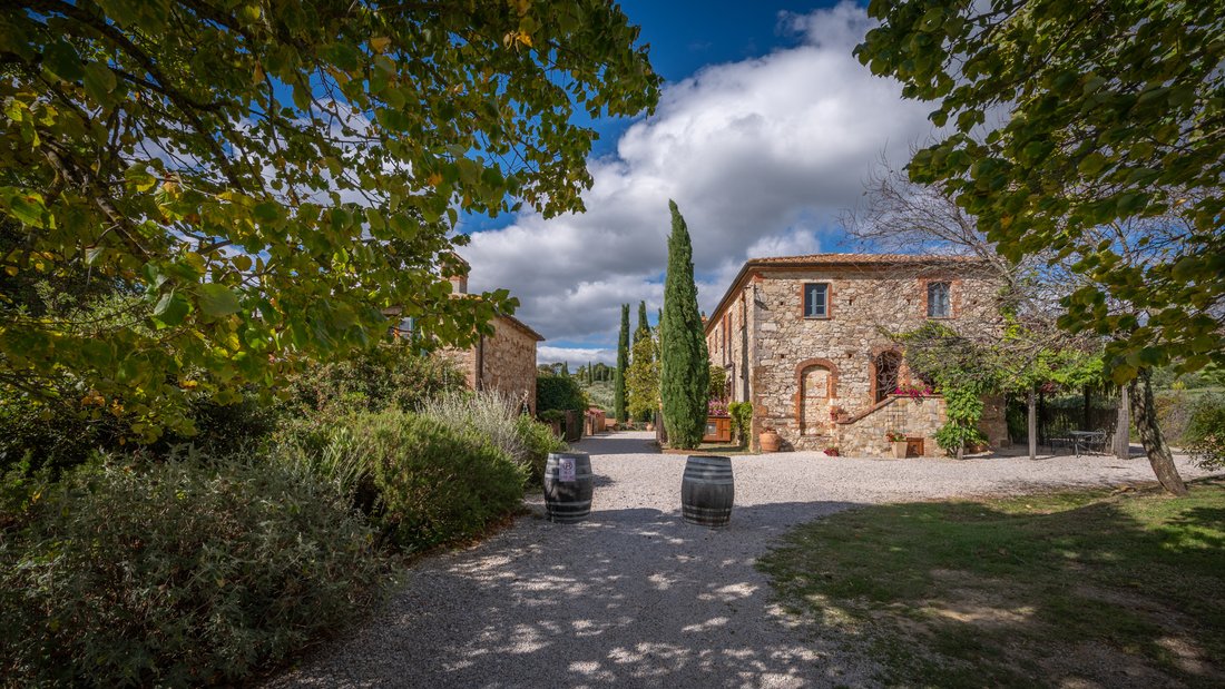 Country House in Asciano, Tuscany, Italy 5 - 18350415
