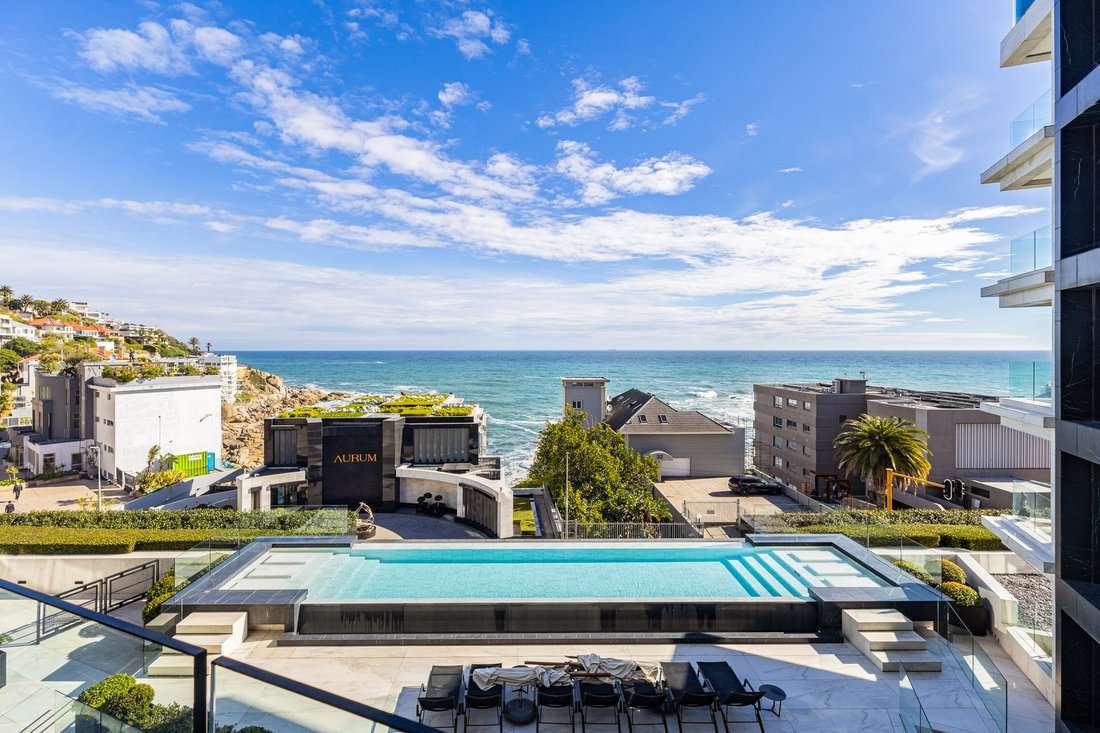 Apartment in Bantry Bay, Cape Town, South Africa 1 - 18350476