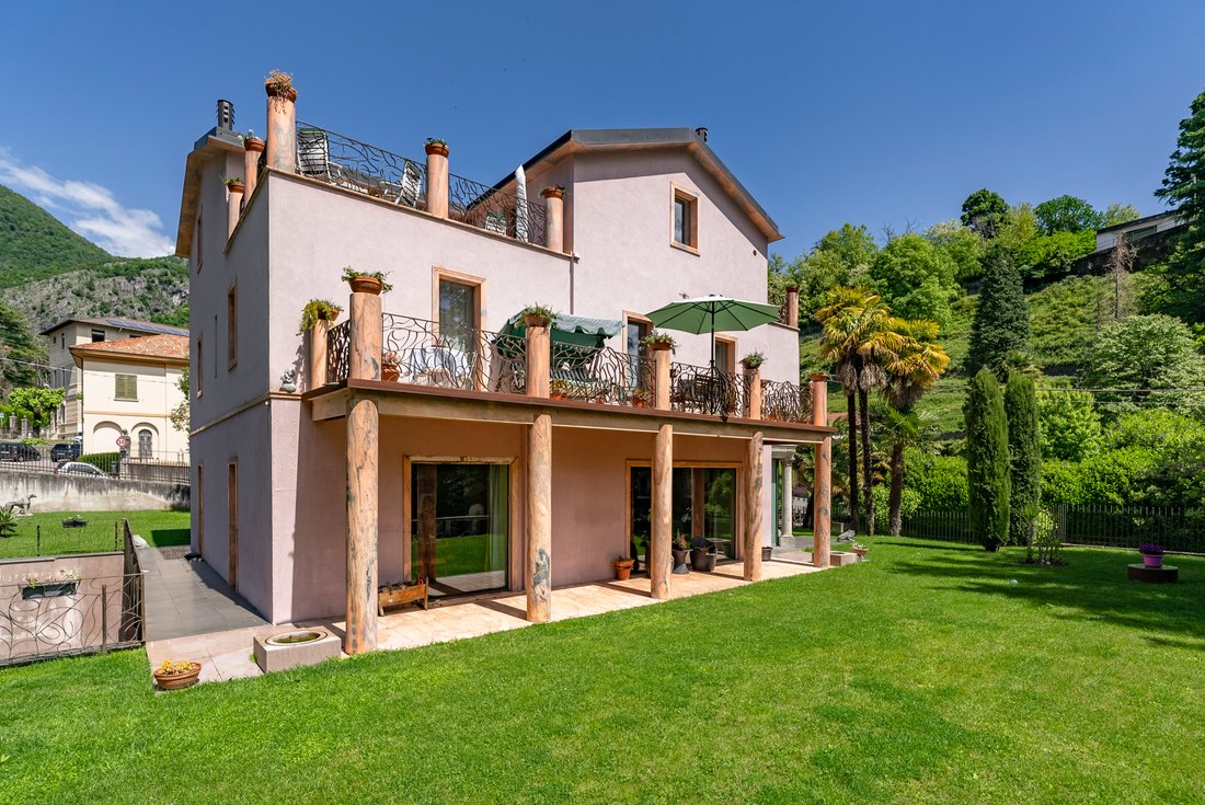 Villa in Tremezzina, Lombardy, Italy 4 - 18350474