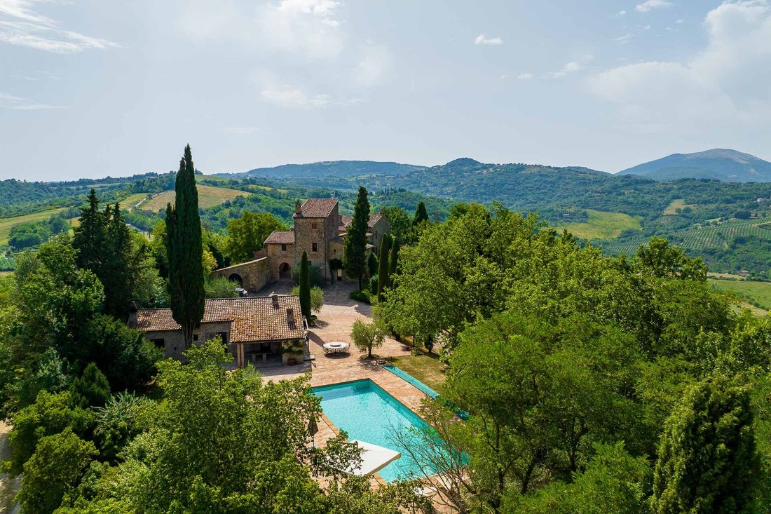 Country House in Bevagna, Umbria, Italy 1 - 18350625