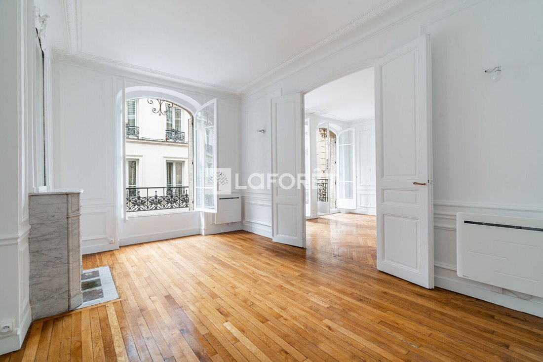 Apartment in La Fourche-Guy Môquet, Paris 17e Arrondissement, Paris 3 - 18350587