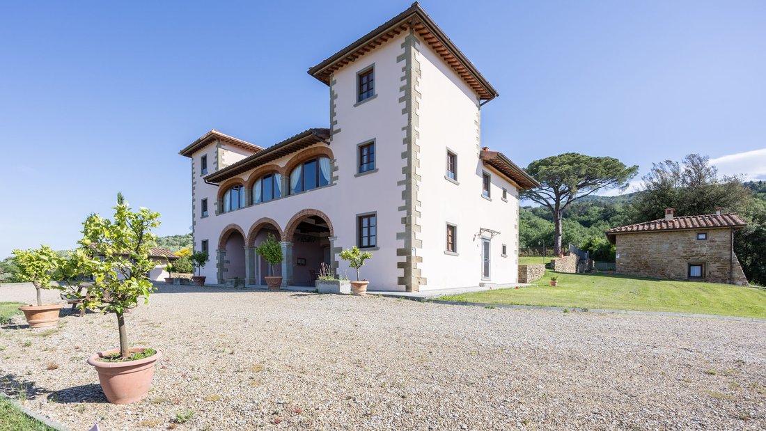 Villa in Loro Ciuffenna, Tuscany, Italy 3 - 18350481