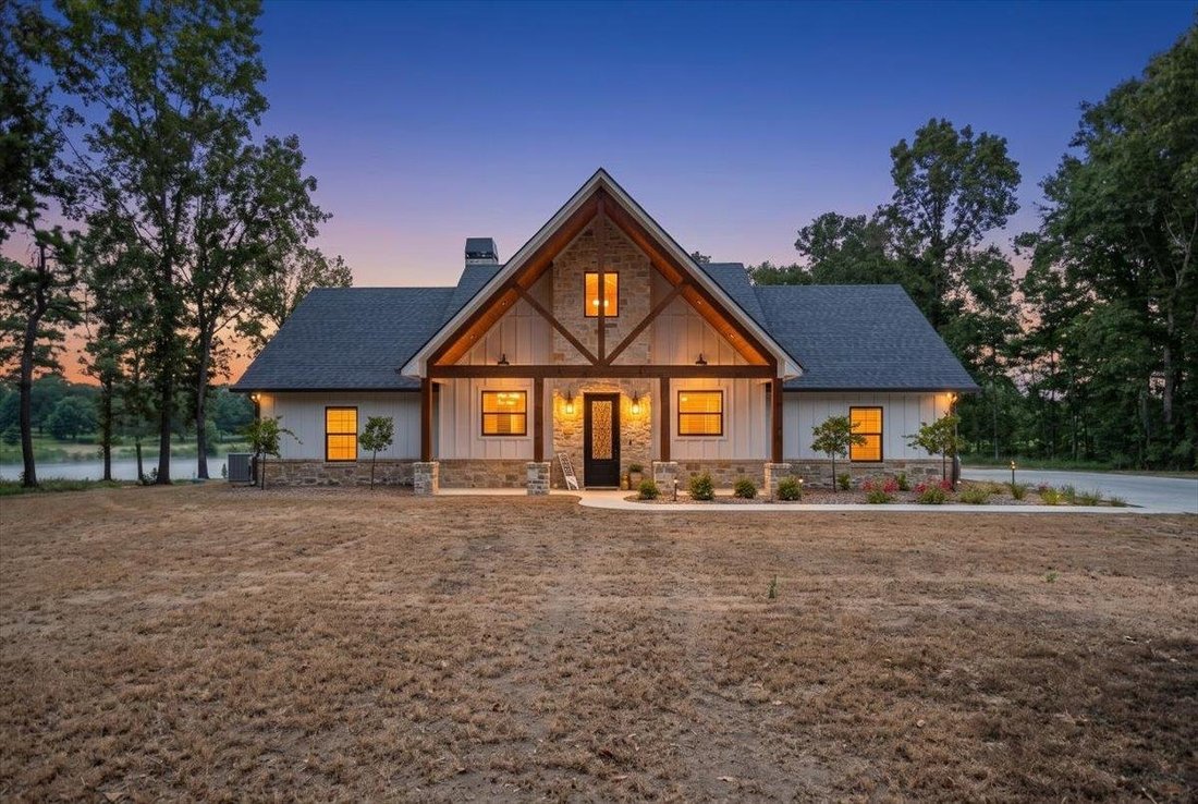 House in Gilmer, Texas, United States 3 - 18353360