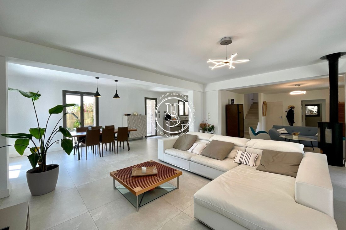 Villa in Saint-Rémy-de-Provence, Provence-Alpes-Côte d'Azur, France 4 - 18352344