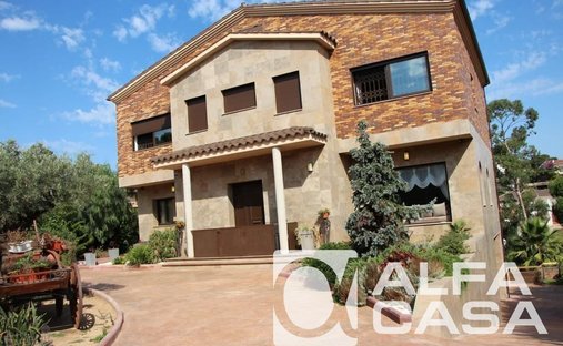 Villa in Lloret de Mar, Catalonia, Spain 1