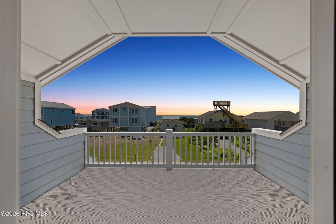 House in Oak Island, North Carolina, United States 3 - 18352835