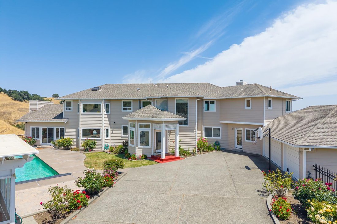 House in Petaluma, California, United States 3 - 18353204