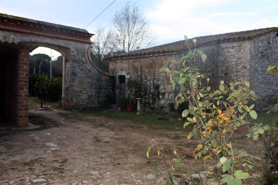 Country House in Porqueres, Catalonia, Spain 3 - 18352409