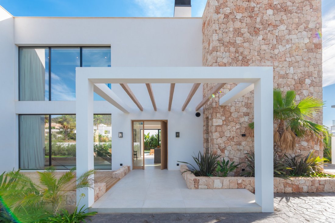 Villa in Sant Jordi de ses Salines, Sant Josep de sa Talaia, Balearic Islands 3 - 18355761