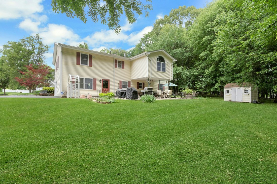 House in Valley Cottage, New York, United States 2 - 18352830
