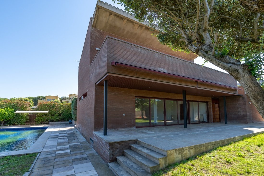 Chalet in Girona, Catalonia, Spain 1 - 18351535