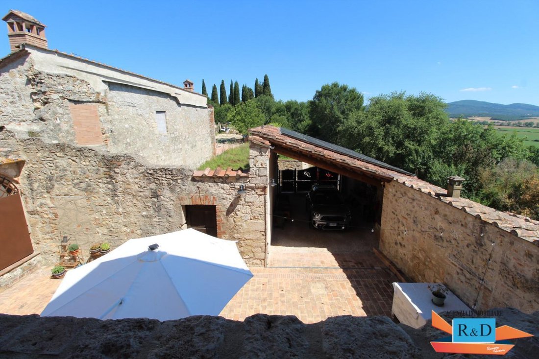 Villa in Colle di Val d'Elsa, Tuscany, Italy 4 - 18354097