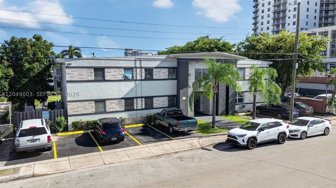 Miami, Florida, United States 2 - 18354303