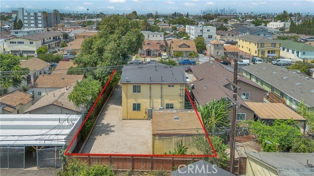 Los Angeles, California, United States 3 - 18352713
