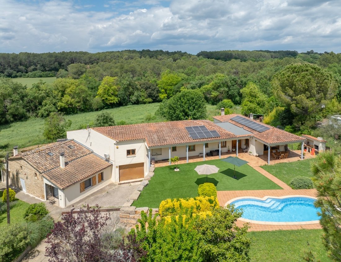 Chalet in Vilademuls, Catalonia, Spain 3 - 18352239