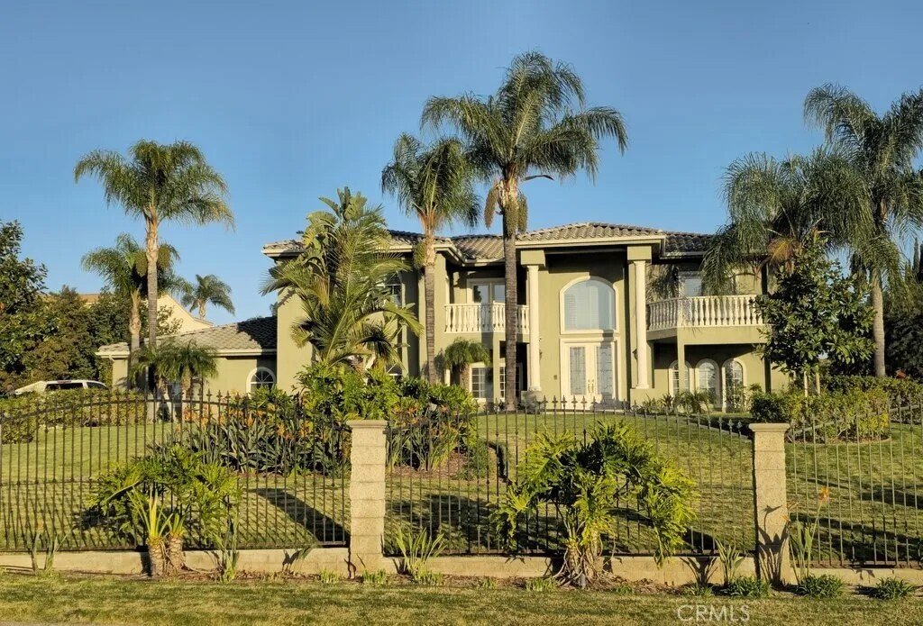 Condo in Riverside, California, United States 1 - 18354821