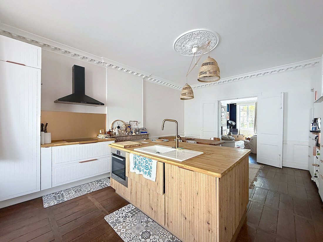 House in La Rochefoucauld, La Rochefoucauld-en-Angoumois, France 3 - 18041056