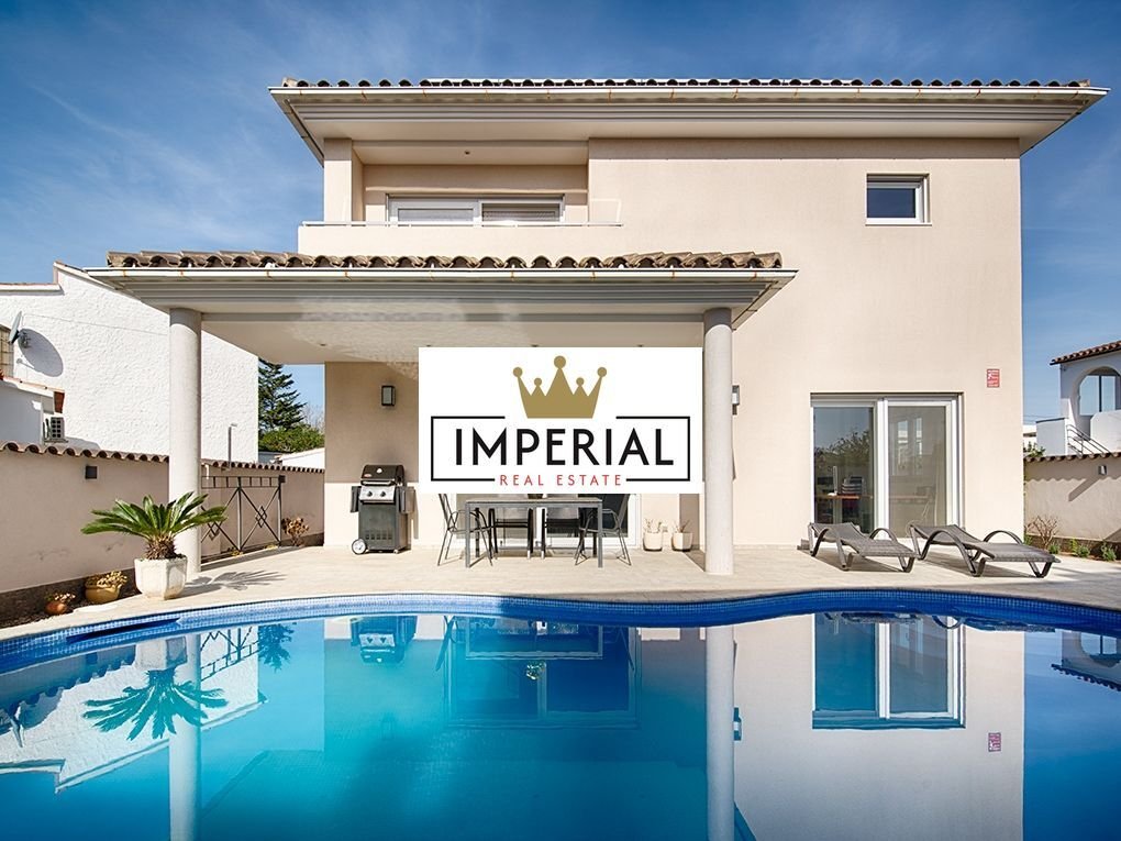 House in Empuriabrava, Catalonia, Spain 4 - 18351826