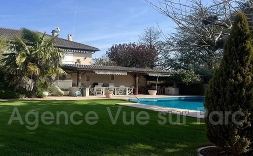 Villa in Sainte-Consorce, Auvergne-Rhône-Alpes, France 1