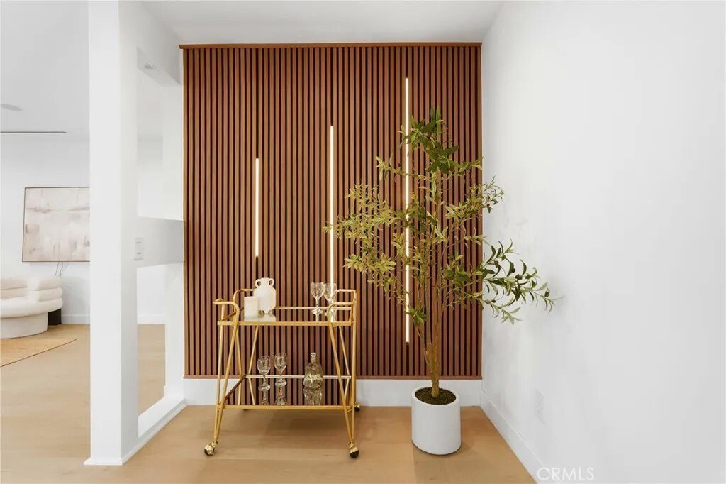 Condo in Los Angeles, California, United States 5 - 18354745