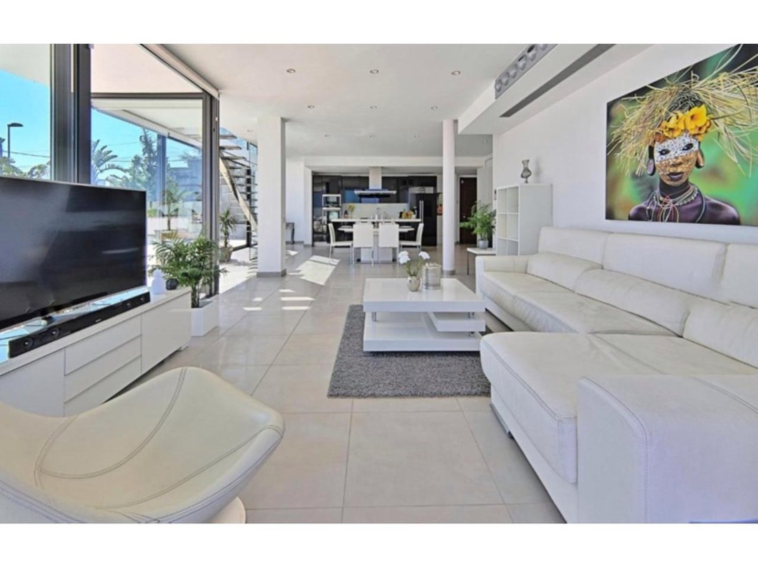 House in Santa Eularia des Riu, Balearic Islands, Spain 4 - 18351383
