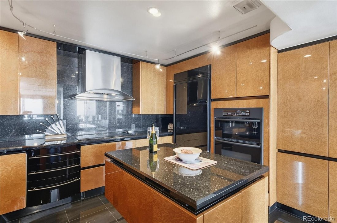 Condo in Denver, Colorado, United States 4 - 18353981