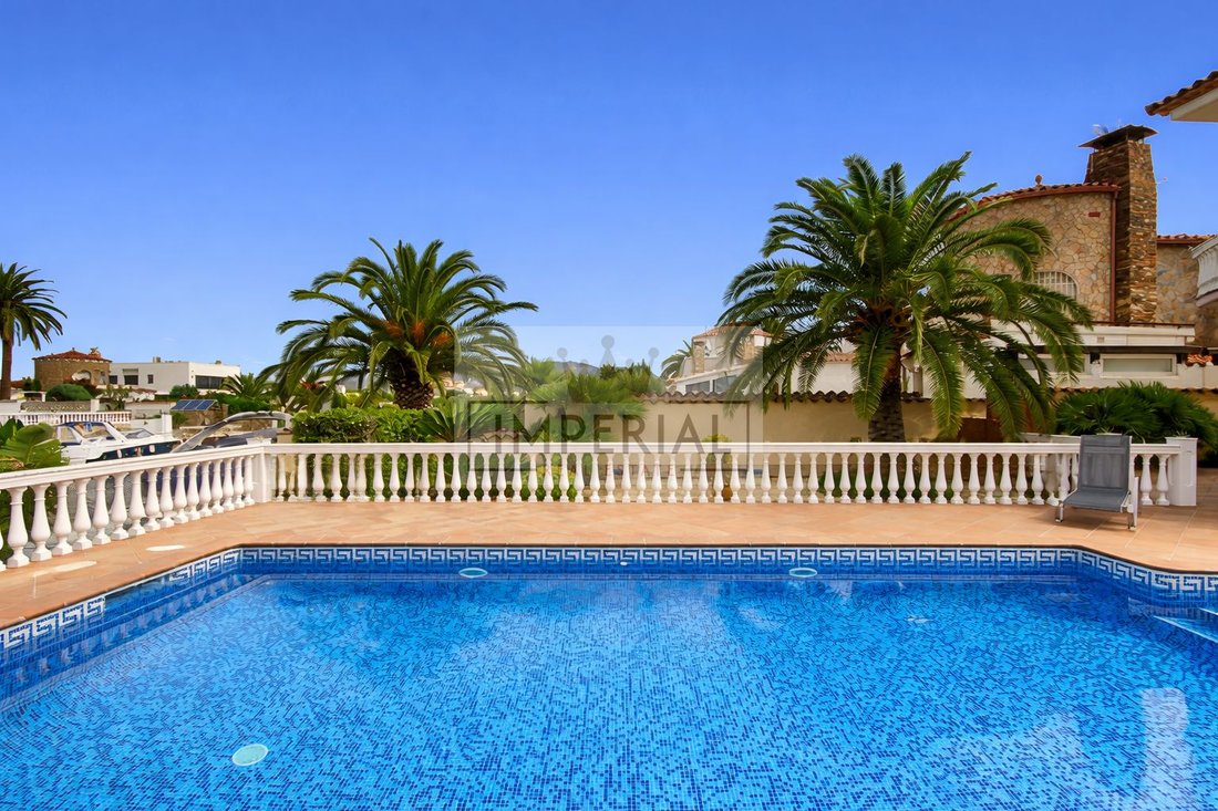 House in Empuriabrava, Catalonia, Spain 3 - 18352217