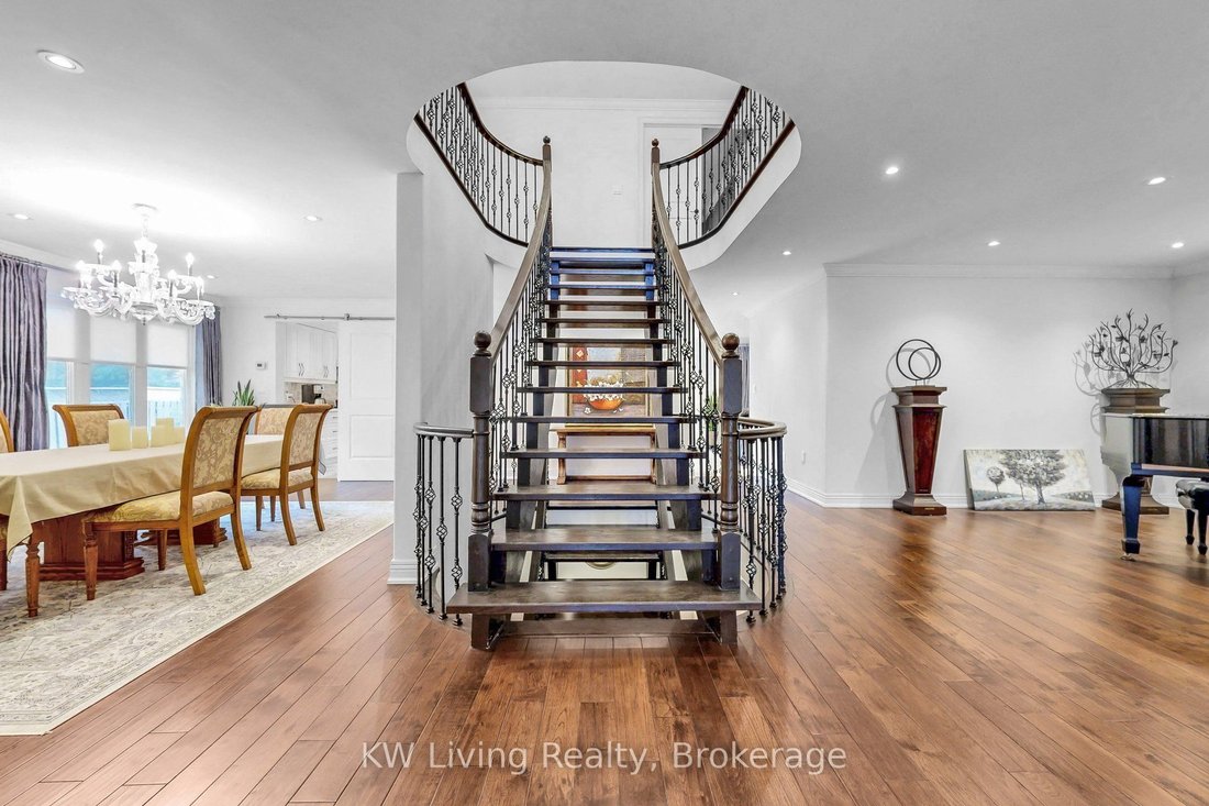 House in Mississauga, Ontario, Canada 4 - 18350839