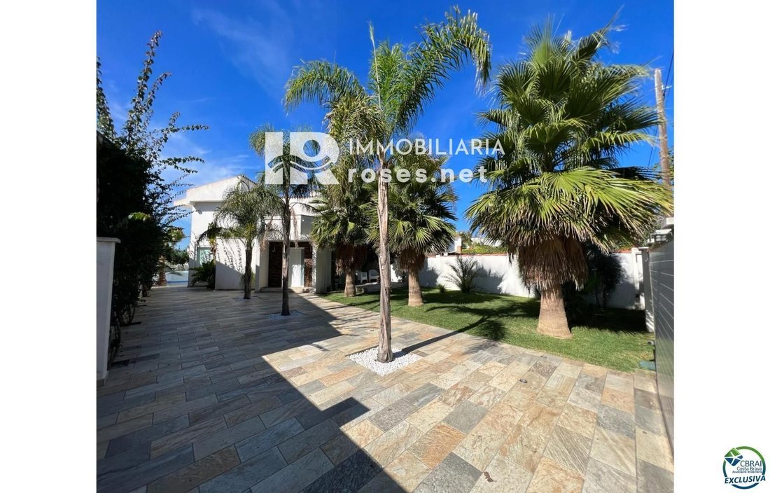 Casa a Empuriabrava, Catalogna, Spagna 3 - 18351934