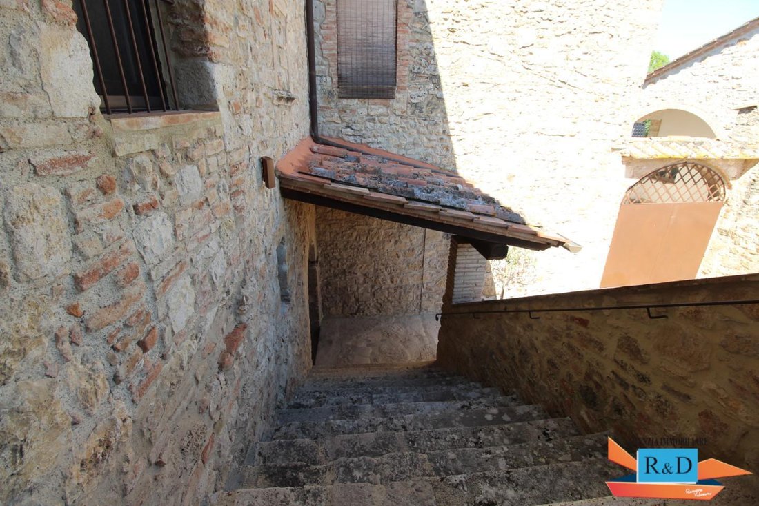 Villa in Colle di Val d'Elsa, Tuscany, Italy 3 - 18354097