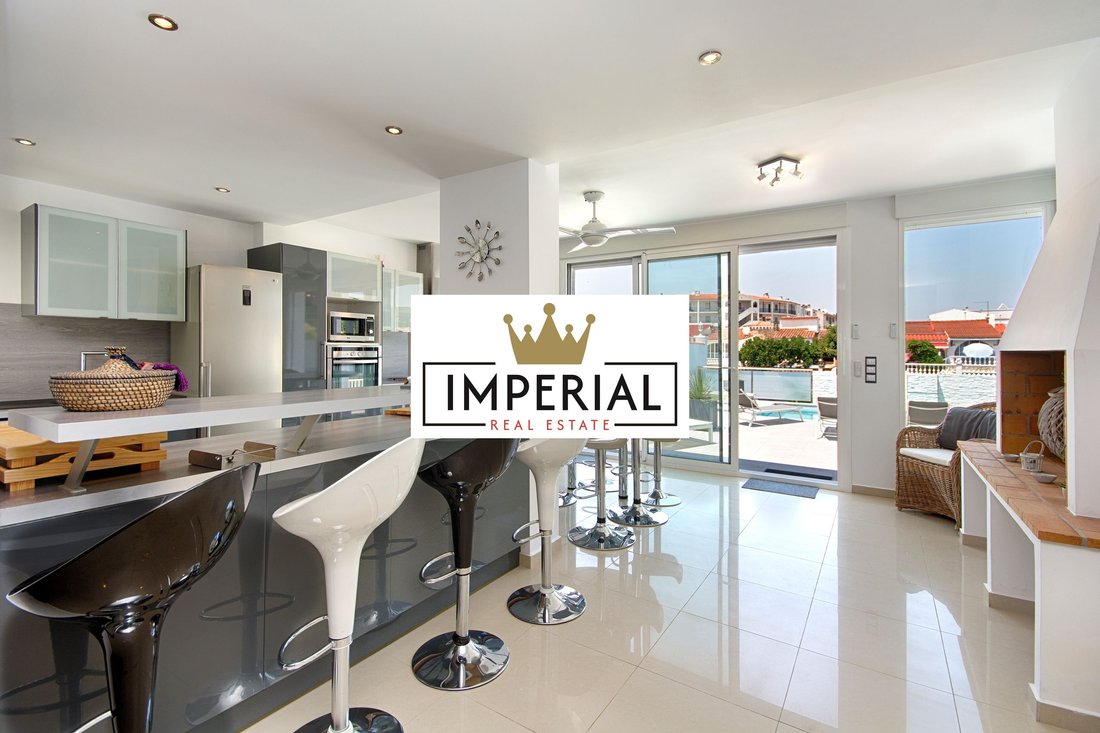 House in Empuriabrava, Catalonia, Spain 5 - 18351576