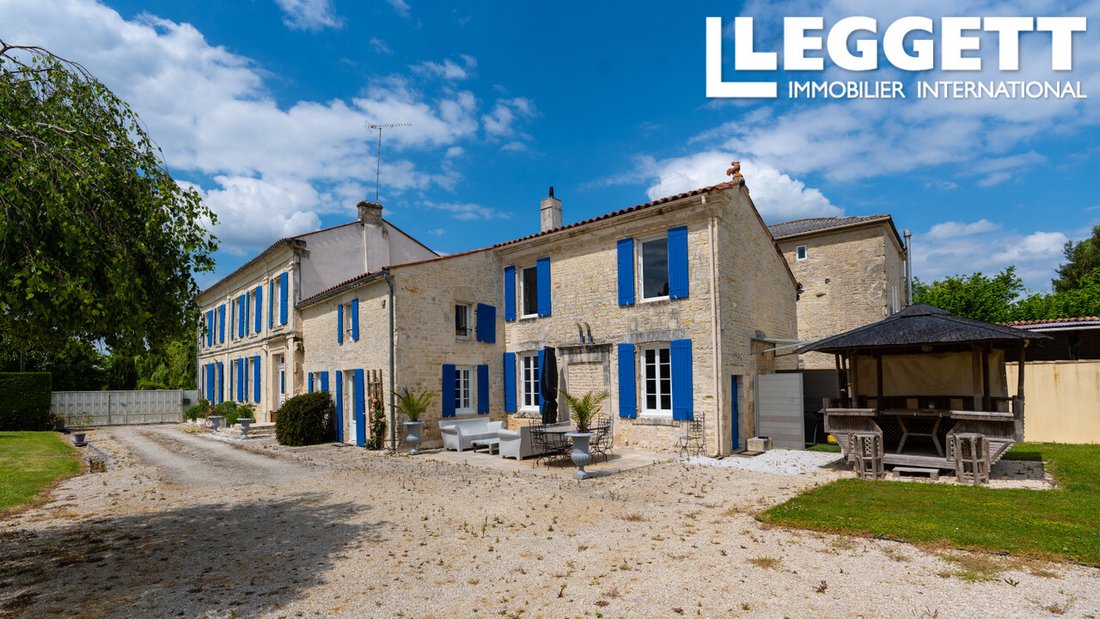 House in Vouhe, Nouvelle-Aquitaine, France 1 - 18355625
