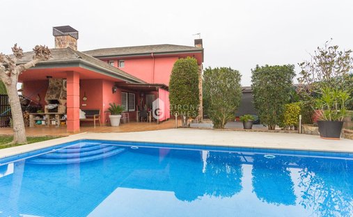 Villa in Girona, Catalonia, Spain 1
