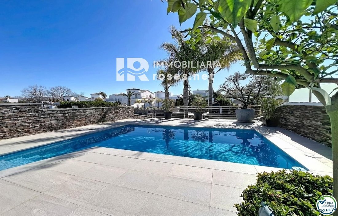 Townhouse in Empuriabrava, Catalonia, Spain 4 - 18351116