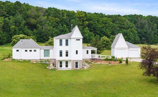 House in Wequetonsing, Michigan, United States 1