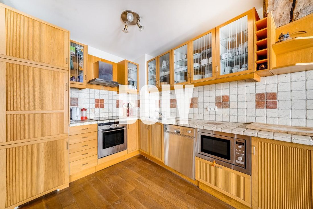 Apartment in Palais Royal, Paris 1er Arrondissement, Paris 4 - 18353485