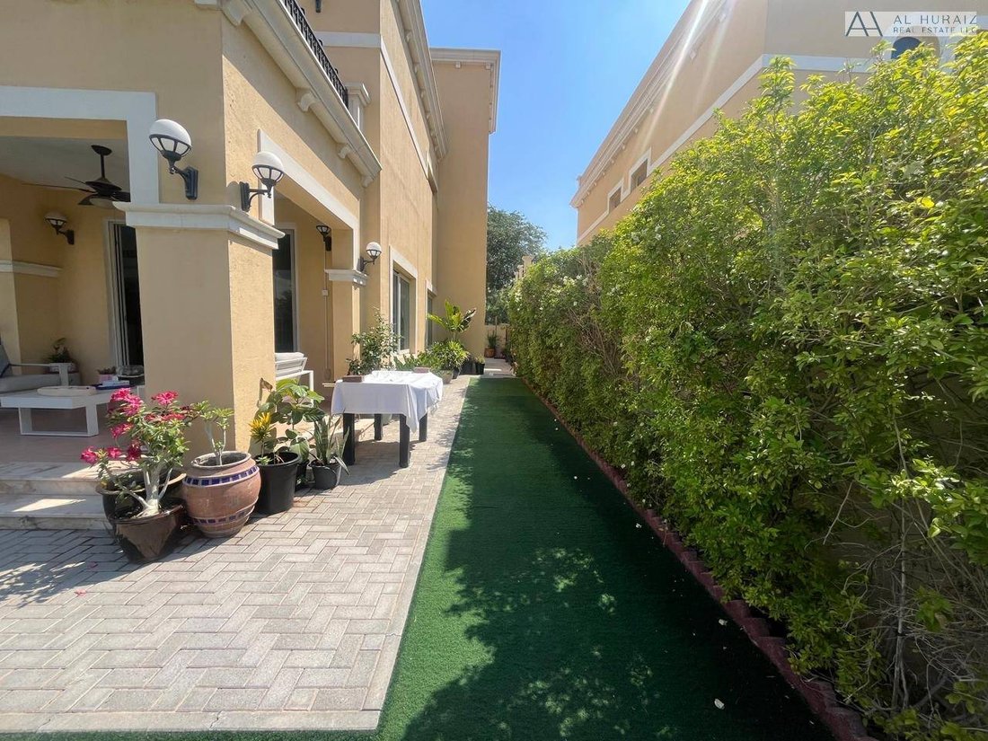 Villa in Jumeirah Park, Dubai, United Arab Emirates 2 - 18351270