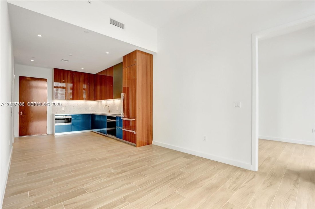 Condo in Miami, Florida, United States 3 - 18355564