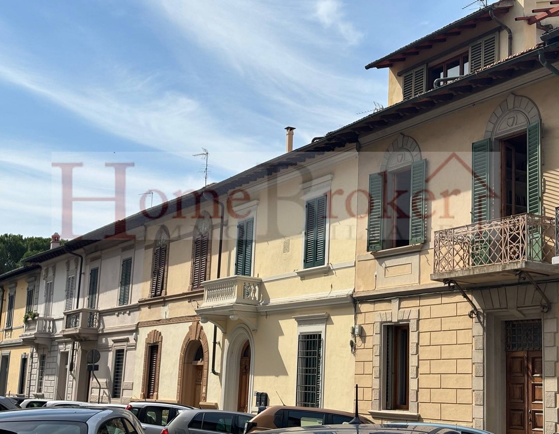 Villa in Campo di Marte - Stadium, Florence, Italy 1 - 18326895