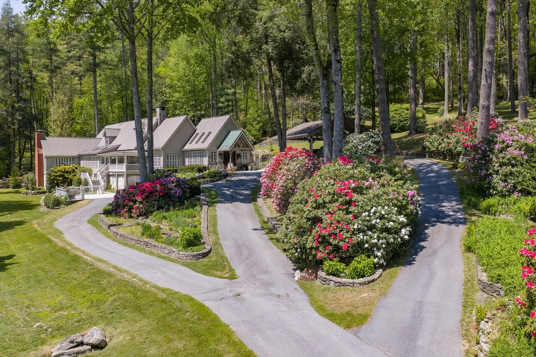 House in Highlands, North Carolina, United States 2 - 18352104