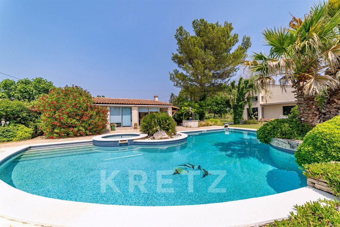 Villa à Bellecroix-Pont d'Avignon, Villeneuve-lès-Avignon, France 2 - 18355004