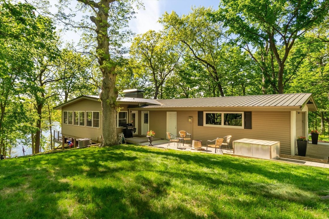House in Varna, Illinois, United States 2 - 18354692